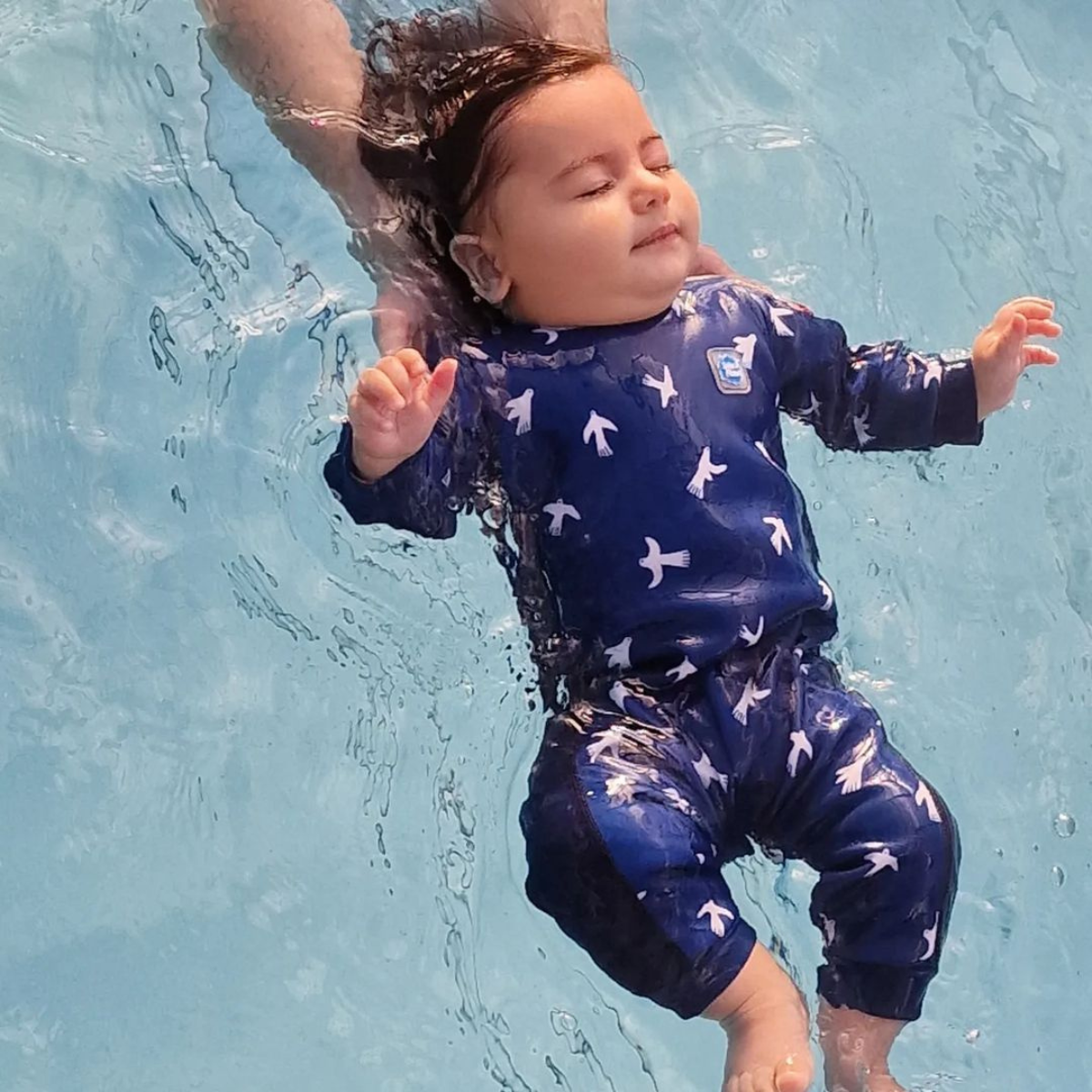 Happy Splashing! How to keep your baby warm at the pool